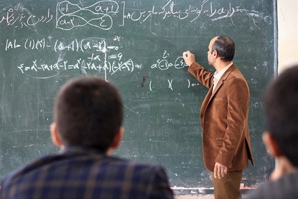 پرداخت پاداش فرهنگیان بازنشسته ۱۴۰۲