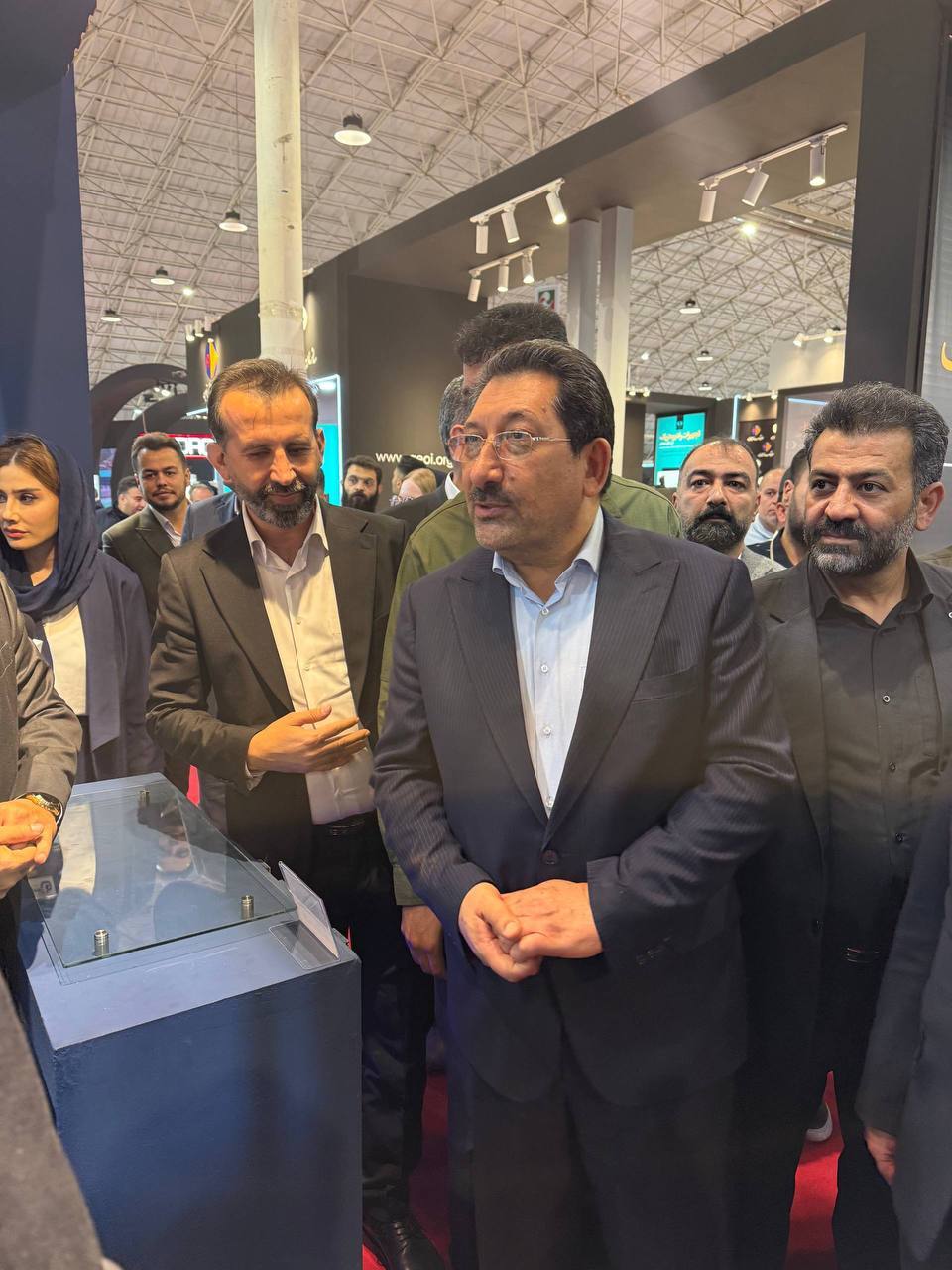 بازدید وزیر صمت از غرفه چادرملو در متافو تبریز بازدید وزیر صمت از غرفه چادرملو در متافو تبریز