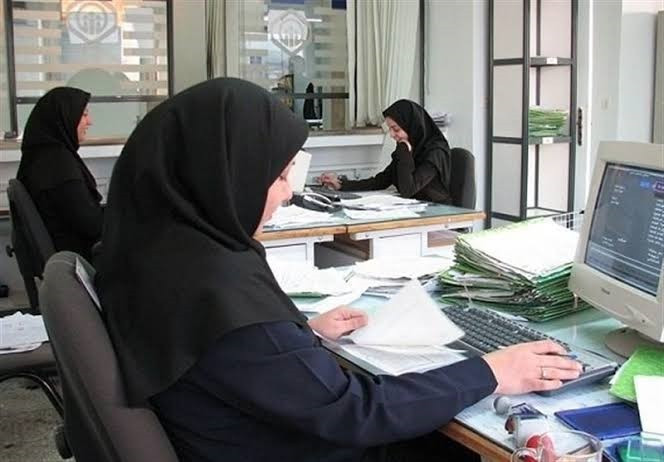 افزایش حقوق کارمندان و بازنشستگان در نیمه دوم سال؛ خبر جدید چیست؟ افزایش حقوق کارمندان و بازنشستگان در نیمه دوم سال؛ خبر جدید چیست؟