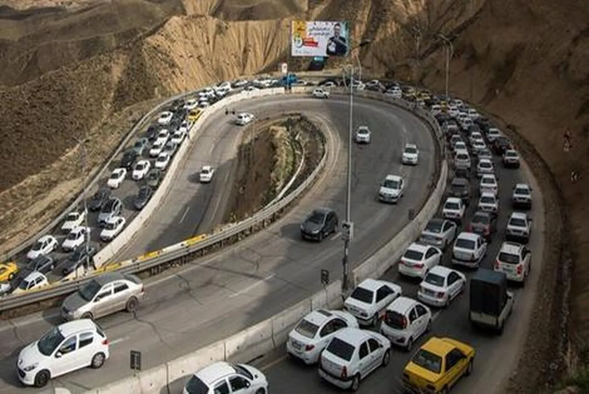 ترافیک سنگین در چالوس و آزادراه‌های تهران-شمال و قزوین-کرج-تهران