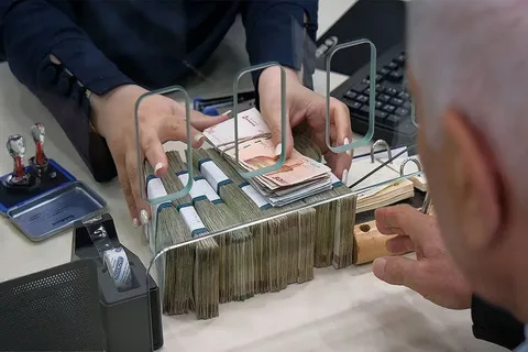 آغاز پرداخت تسهیلات بازسازی از سوی وزارت اقتصاد
