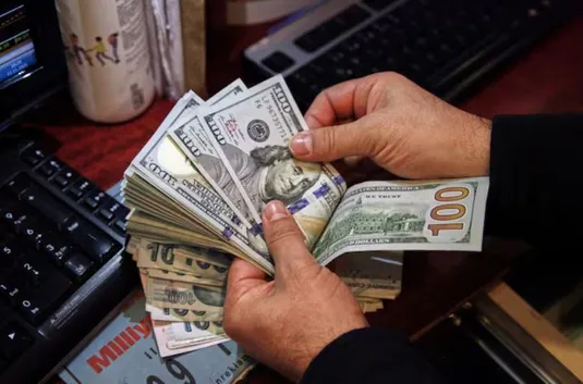 نرخ ارز نیما به بازار آزاد می&zwnj;رسد یا بالعکس؟