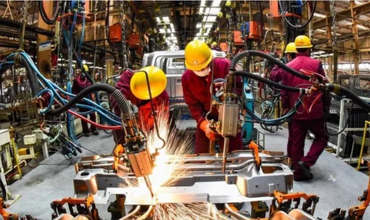 جلوگیری از بیکار شدن کارگران با طرح جدید حمایتی دولت