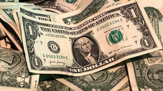 بانکداری بی&zwnj;سوئیفت؛ یوان و روبل در برابر دلار