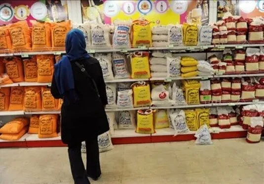 قیمت تخم&zwnj;مرغ کاهش و کنسرو افزایش یافت+جدول قیمت کالاهای اساسی