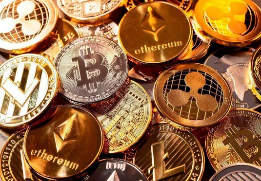 بیت&zwnj;کوین و اتریوم تحت فشار فروش؛ بازار کریپتو در نوسان شدید