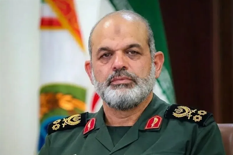 احمد وحیدی
سرلشکر وحیدی