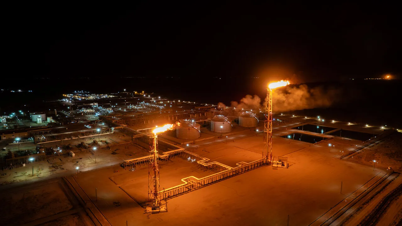 میدان نفتی آزادگان