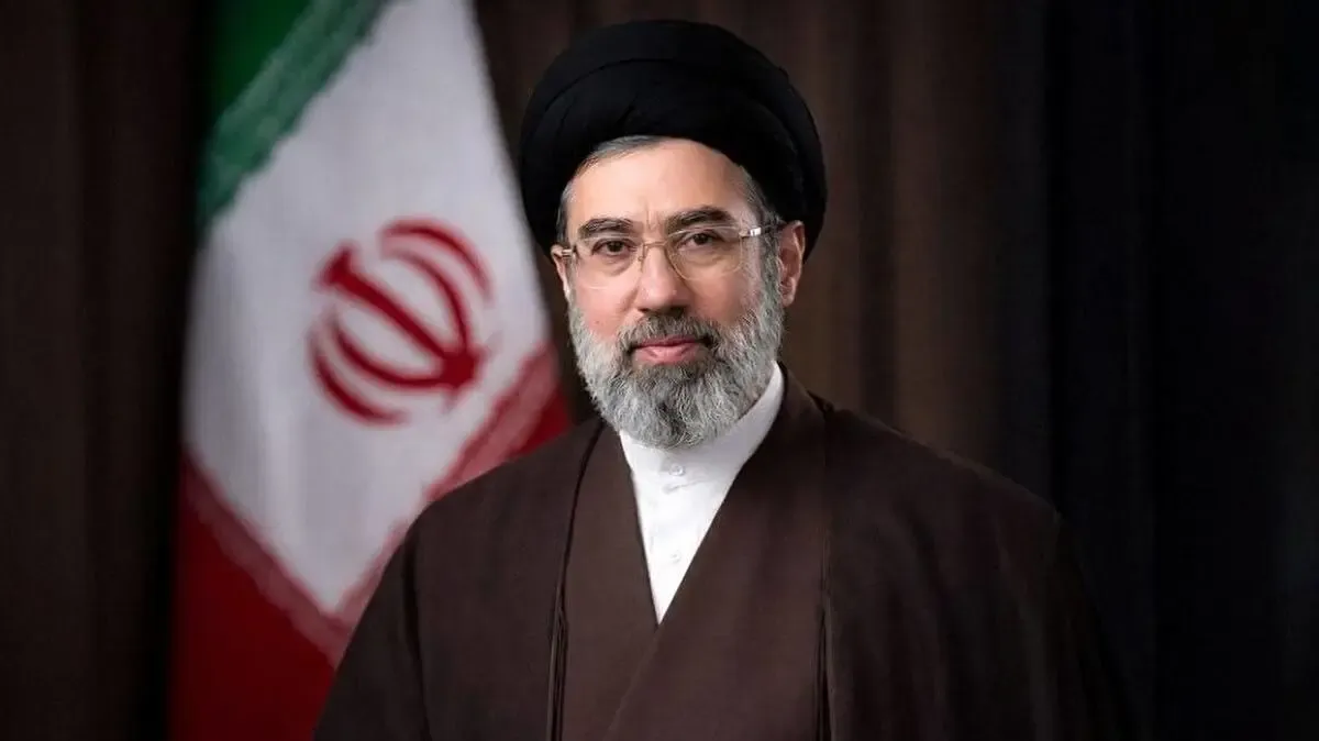 رهبر انقلاب
آیت الله خامنه ای
رهبر معظم انقلاب