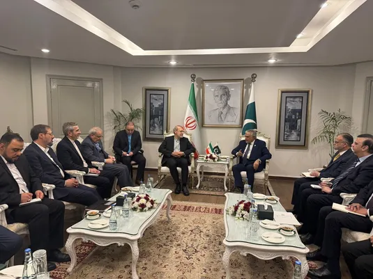 پنج راهکار برای خروج از بن&zwnj;بست اقتصادی ایران و پاکستان