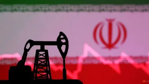 وال استریت ژورنال: ایران همچنان نفت خود را می فروشد