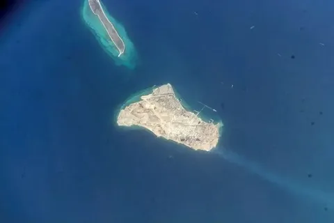 ادعای آلودگی نفتی در خارک واقعیت ندارد