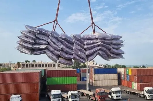 واردات کالاهای اساسی بدون انتقال ارز از استان&zwnj;های مرزی مجاز شد