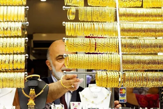 طلای ۱۸ عیار نرخ ارز دلار سکه طلا شنبه ۲۴ آبان ۱۴۰۴ + جدول