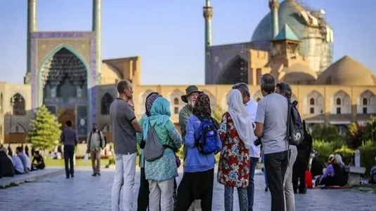 پیش&zwnj;بینی درآمد ۲.۸ میلیارد دلاری ایران از گردشگران خارجی در ۲۰۲۴&nbsp;