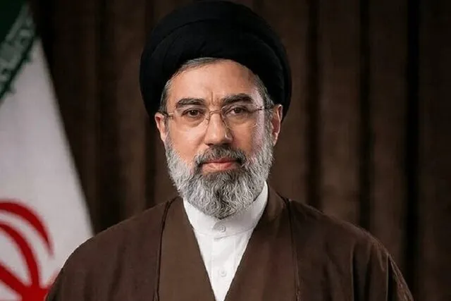سید مجتبی خامنه ای رهبر انقلاب