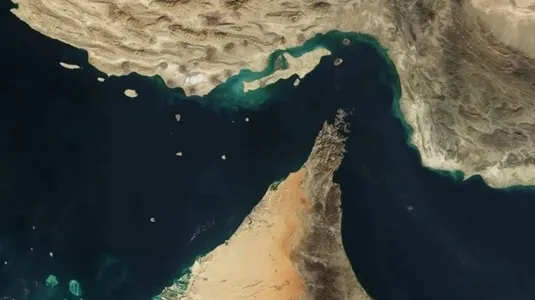 ایران حتی به کشتی چینی هم مجوز عبور نداد