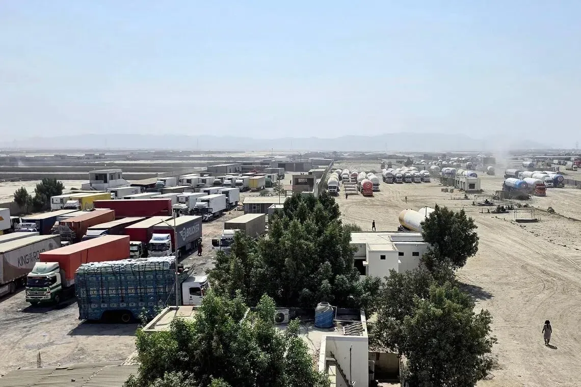 گذرگاه مرزی میان پاکستان و ایران بازگشایی شد