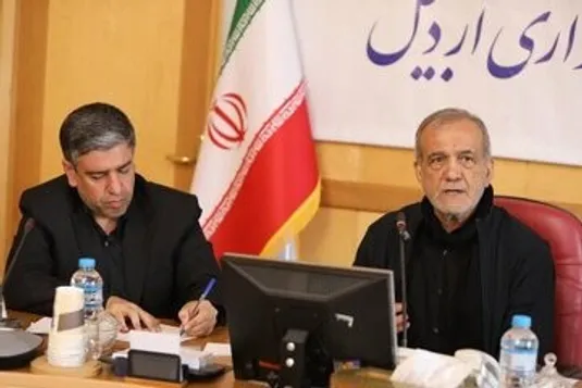 رئیس&zwnj;جمهور: دولت از هیچ تلاشی برای اتمام راه&zwnj;آهن اردبیل دریغ نمی&zwnj;کند