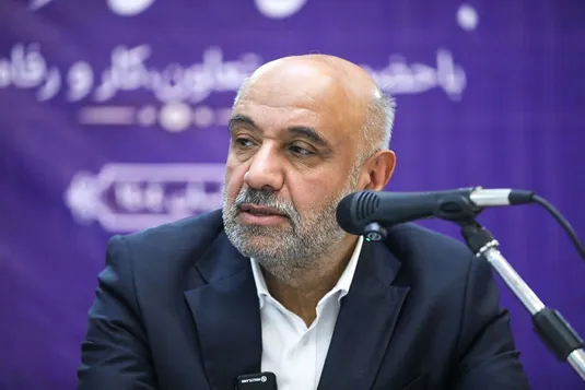 میدری: سرمایه&zwnj;گذاری صنعتی و آموزش کارگری مسیر توسعه اقتصادی در ایران است