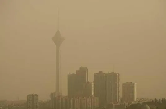 گردوغبار تهران را فرا گرفت
