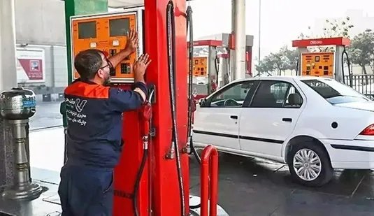 اصلاح نمایش نرخ ۱۰ هزار تومانی بنزین در ۷۰ درصد نازل&zwnj;های جایگاه&zwnj;ها