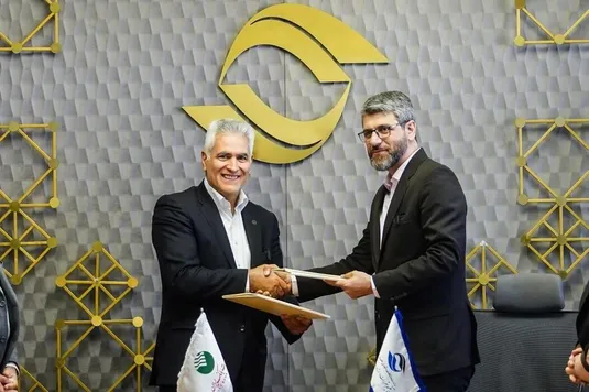 تفاهم&zwnj;نامه صندوق توسعه فیبرنوری امضا شد