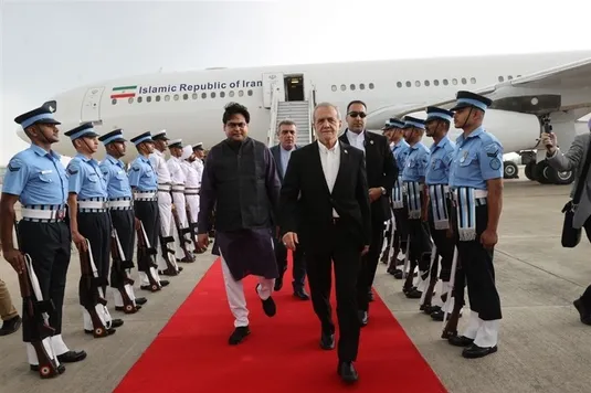 پزشکیان وارد دهلی&zwnj;نو شد