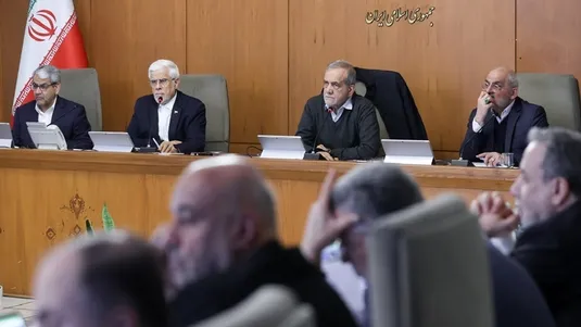 گزارش وزیر نفت از کاهش مصرف روزانه بنزین پس از اجرای طرح ساماندهی کار&zwnj;ت&zwnj;های سوخت