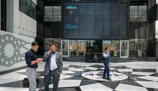 خیز دوباره شاخص بورس برای فتح قله ۳ میلیون واحد