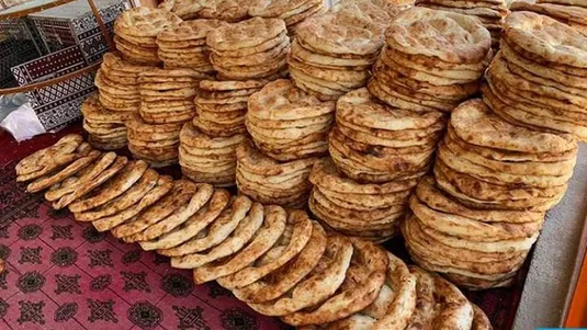 طبخ ۵۰ میلیون قرص نان و استقرار نانوایی&zwnj;های سیار در مسیر تشییع
