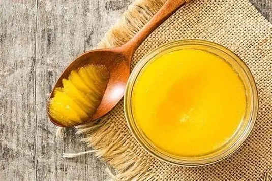 تولیدکنندگان به دنبال لغو ۱۰ درصدی مالیات ارزش&zwnj;افزوده روغن خام