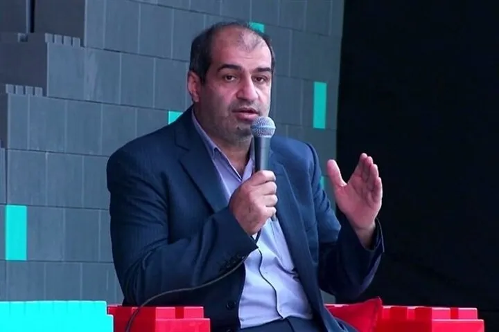  عیسی بزرگ‌زاده سخنگوی صنعت آب  