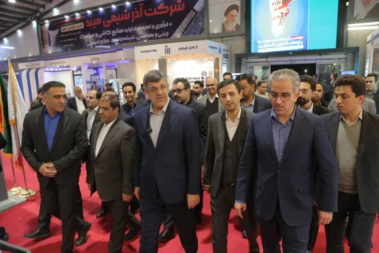 حضور استاندار یزد در غرفه چادرملو در دوازدهمین نمایشگاه فن&zwnj;بازار یزد
