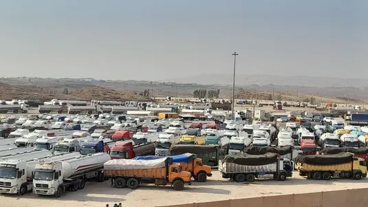 هیچ دستگاهی نباید قبل از گمرک اقدام به اخذ عوارض در مرزها نماید