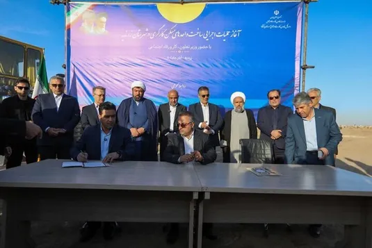 میدری: هیچ کارگری نباید به&zwnj;دلیل مشکلات مالی کارفرما از بیمه محروم شود