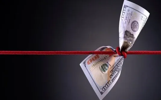 ۴ پیش&zwnj;&zwnj;نیاز ارز تک&zwnj;نرخی؛ اول باید ۳۰ میلیارد دلار قاچاق را مهار کنیم